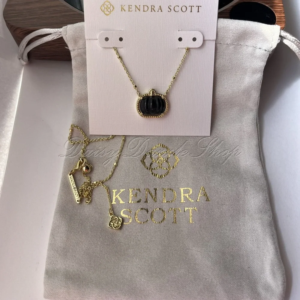 🎃✨Kendra Scott Pumpkin Black Gold Plated Short Pendant Necklace New 🎃✨